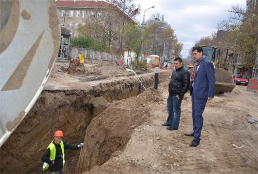 Тече подмяната на инфраструктурата на бул. "Васил Априлов" в Пловдив